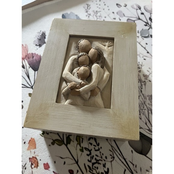 WILLOW TREE FAMILY 2005 Lifetime of Love trinket/keepsake box wooden - Picture 1 of 11